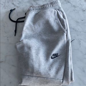 Men’s Nike tech Fit fleece sweatpants